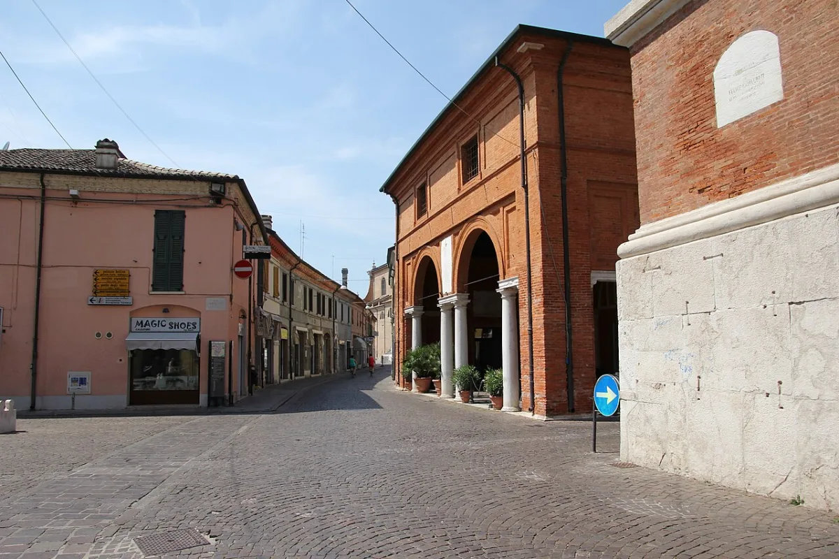 Una strada del centro storico di Comacchio