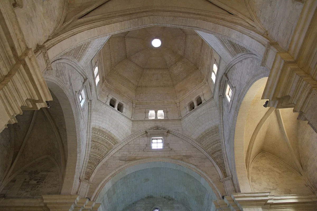 L'interno della Chiesa di Santa Caterina a Sassari