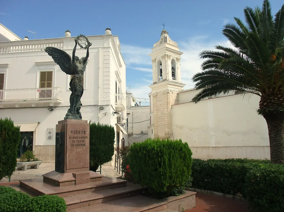 Il centro storico di Vieste