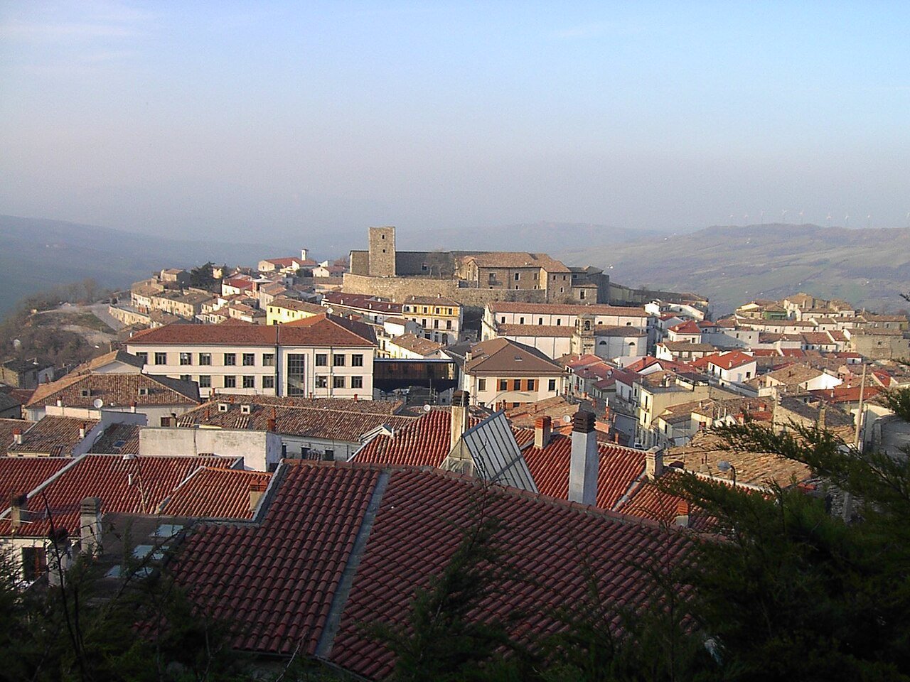 Bisaccia, il castello sull'Ofanto e l'Irpinia che pochi cercano