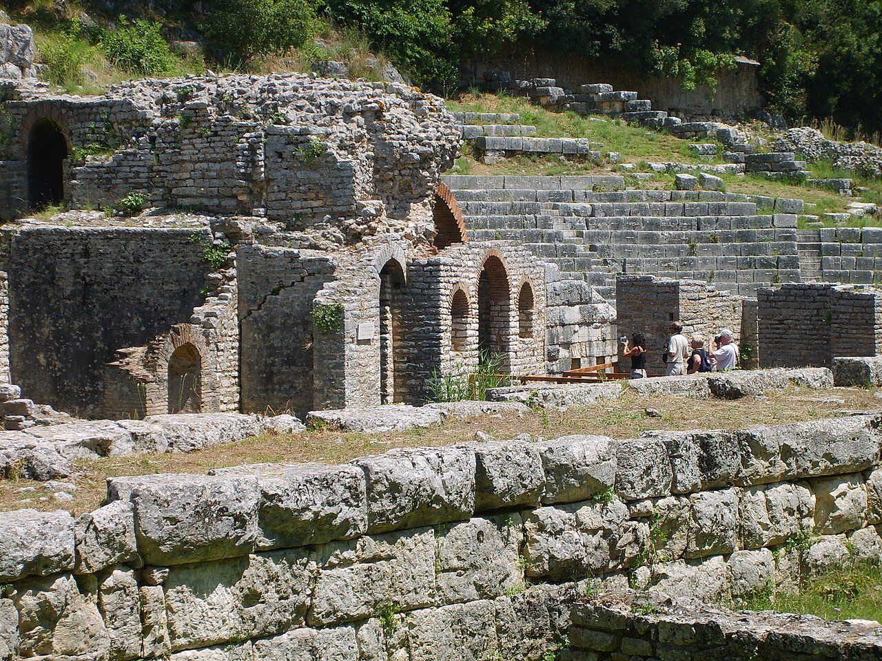 Butrinto, la città di pietra che dorme tra le acque dell'Albania