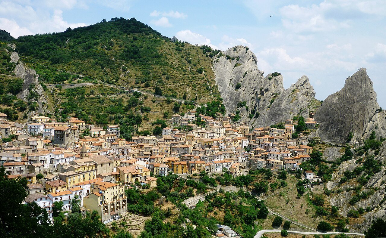 Ciclabile delle Dolomiti Lucane tra i borghi volanti