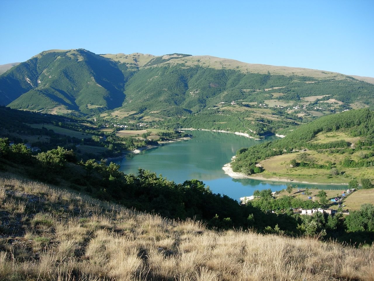 Ciclovia dei Sibillini lungo il fiume Tenna