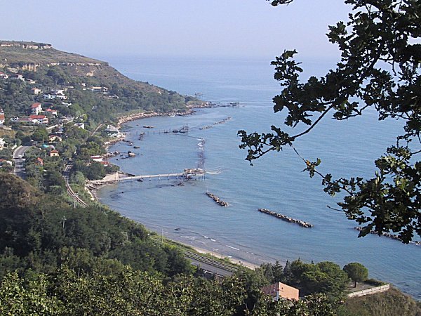 Ciclovia dei Trabocchi sulla costa abruzzese