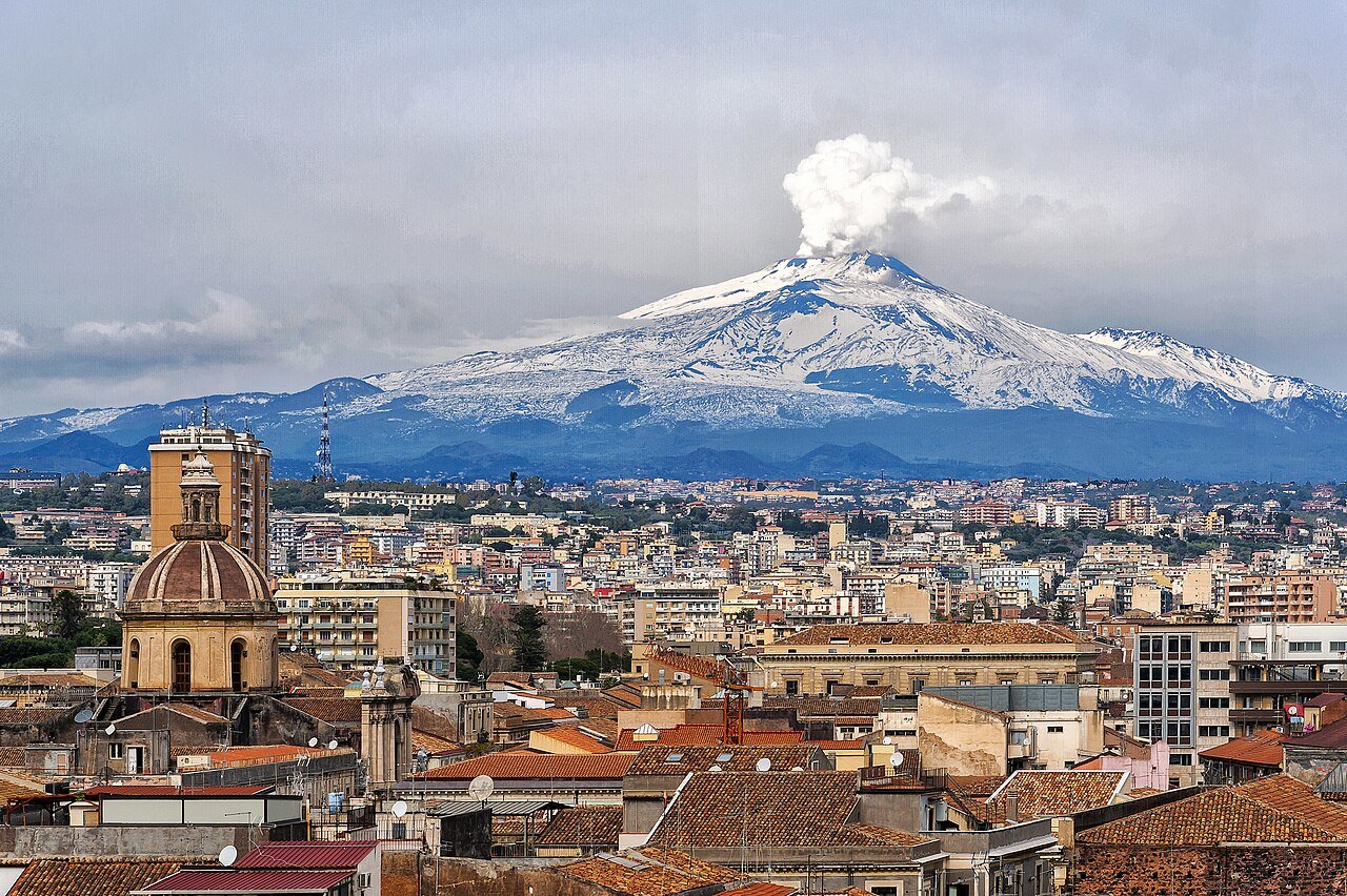 Anreise nach Catania: Zug, Auto, Flugzeug und Bus (Catania, Sizilien, Italien)