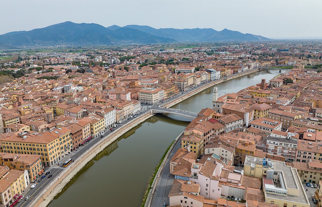 Anreise nach Pisa: Zug, Flugzeug, Auto und Bus (Pisa, Toskana, Italien)