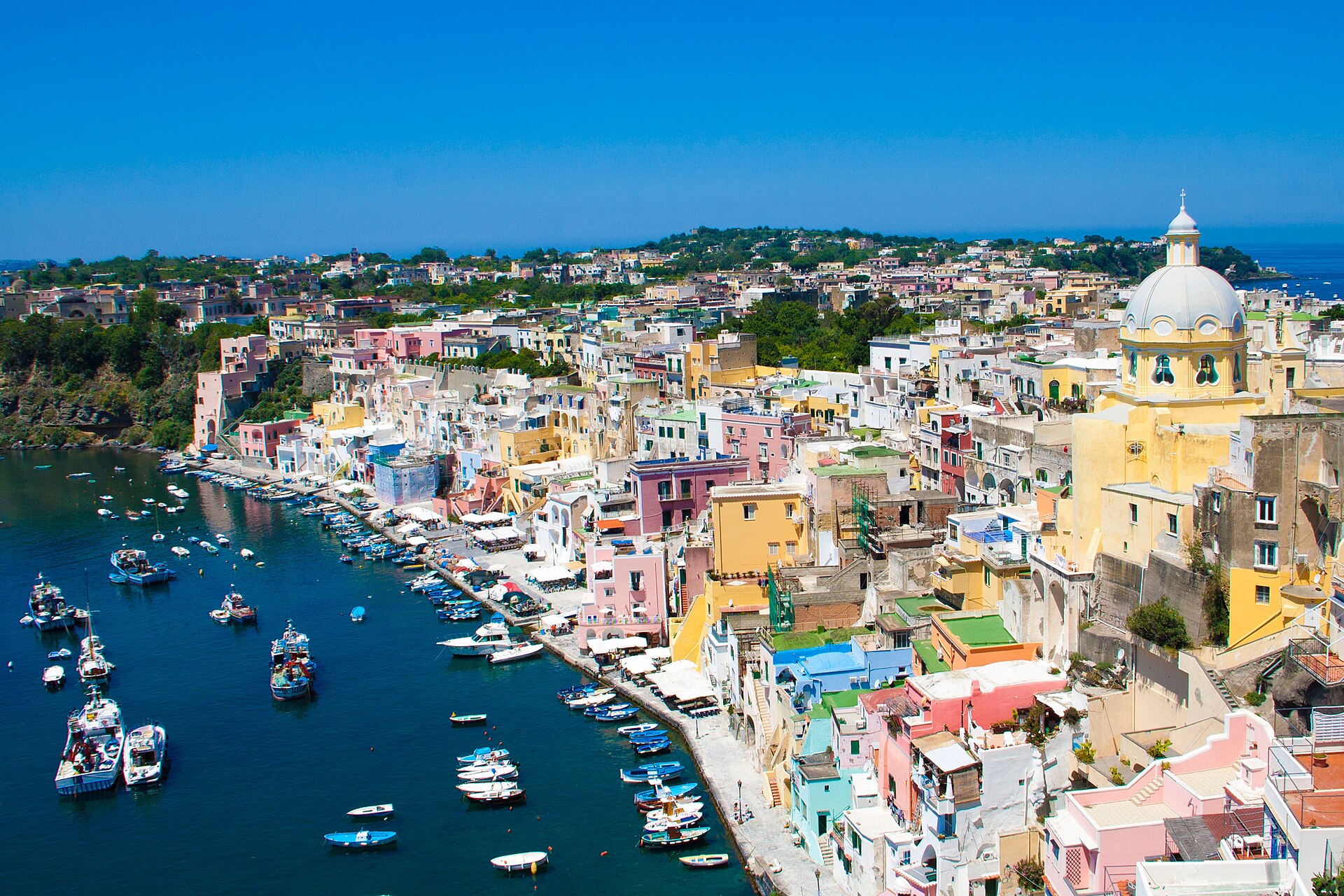 Comment arriver à Procida : ferries, hydrofoils et tout ce qu'il faut savoir