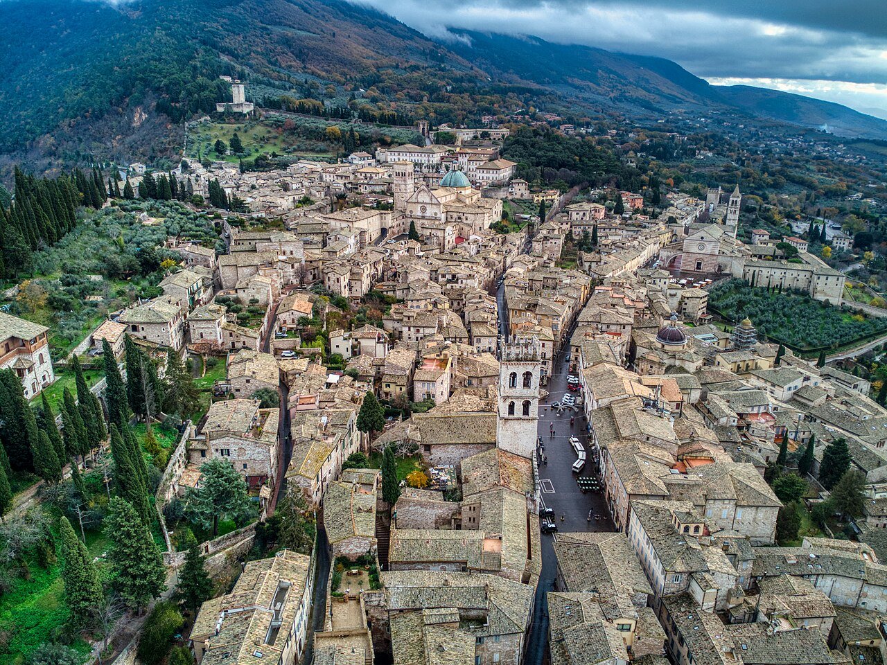 Was in Assisi in 2 Tagen sehen: Reiseplan zwischen Spiritualität, Fresken und umbrischen Wegen