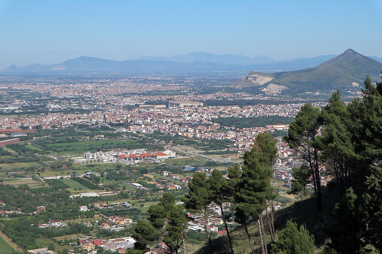 Was man in Caserta in 2 Tagen sehen kann: der Königspalast, das mittelalterliche Dorf und das geheime Kampanien (Caserta, Kampanien, Italien)