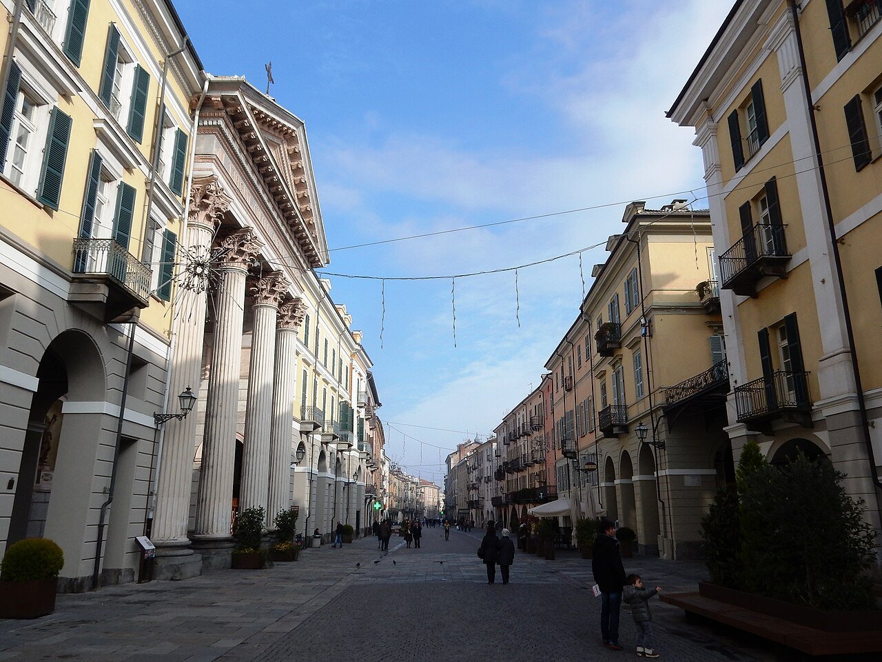 Wo übernachten in Cuneo: Viertel, Unterkünfte und Spartipps