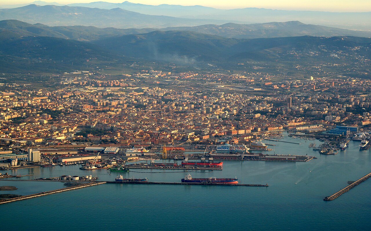 Wo übernachten in Livorno: Zonen, Unterkünfte und Spartipps (Livorno, Toskana, Italien)