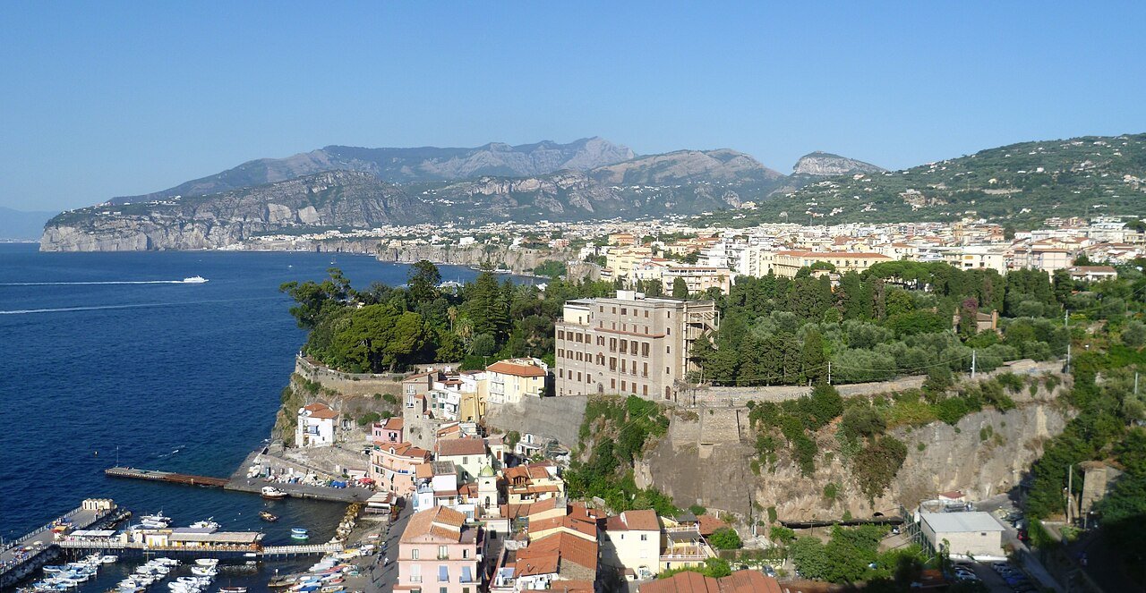 Wo in Sorrento übernachten: Viertel, Unterkünfte und praktische Tipps