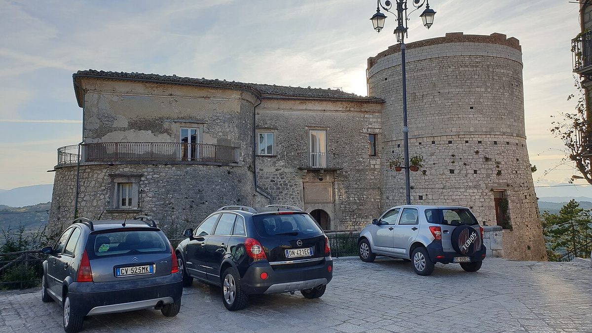 Ferrazzano : la sentinelle du Molise et le plus beau théâtre d'Italie