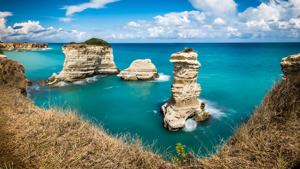 Grotta della Poesia: il santuario messapico che la Puglia ha condiviso troppo (Grotta della Poesia, Roca Vecchia, Puglia, Italia)
