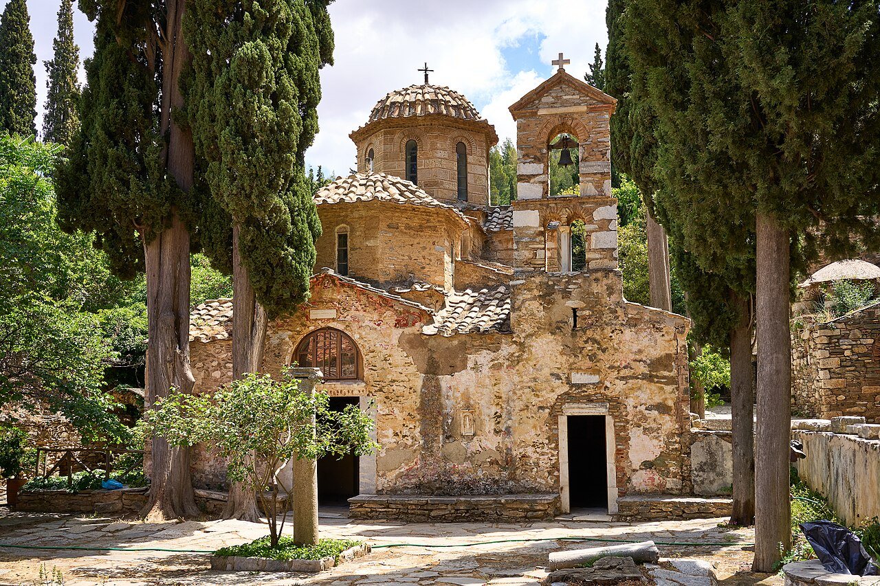 Il monastero di Kaisariani sull'Imetto: la cupola che poggia su un tempio romano