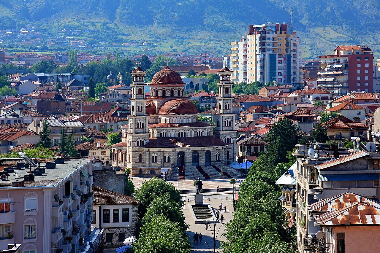 Korçë, la Piccola Parigi d'Albania dove nacque il primo alfabeto albanese