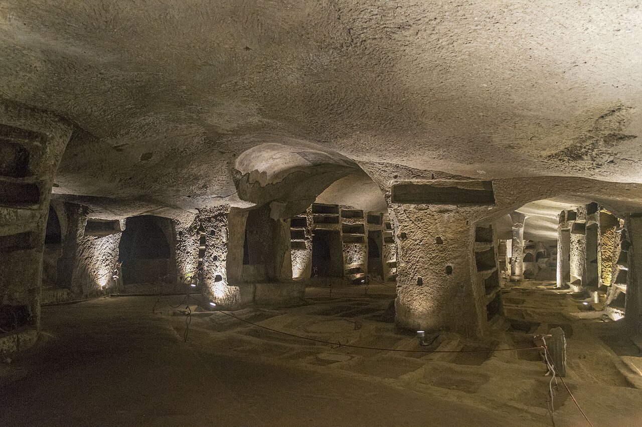 Le Catacombe di San Gennaro: la Napoli sotterranea che pochi cercano