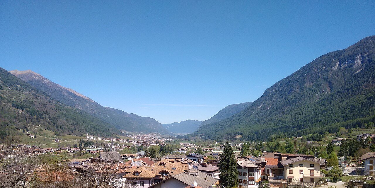 Malè e la Val di Sole: la porta alpina che le Dolomiti di Brenta non hanno ancora divorato