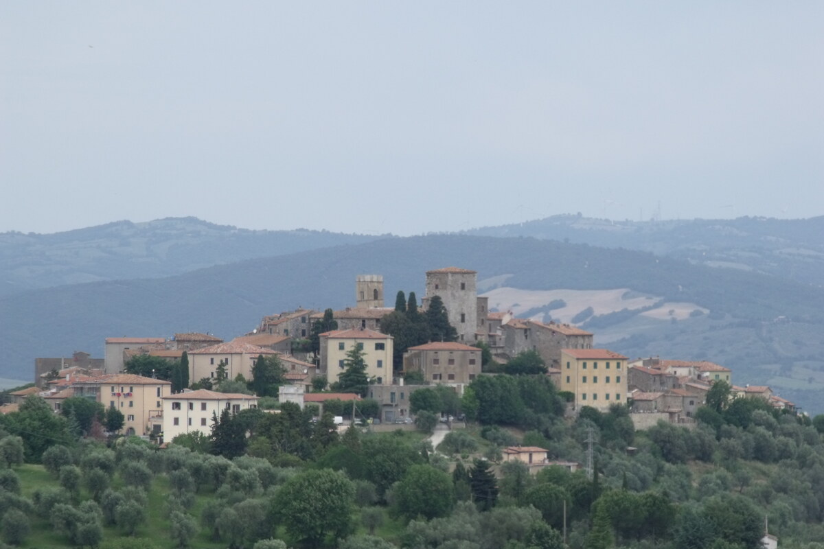Montemerano: il borgo a forma di cuore che la Maremma nasconde (Montemerano (Grosseto), Toscana, Italia)