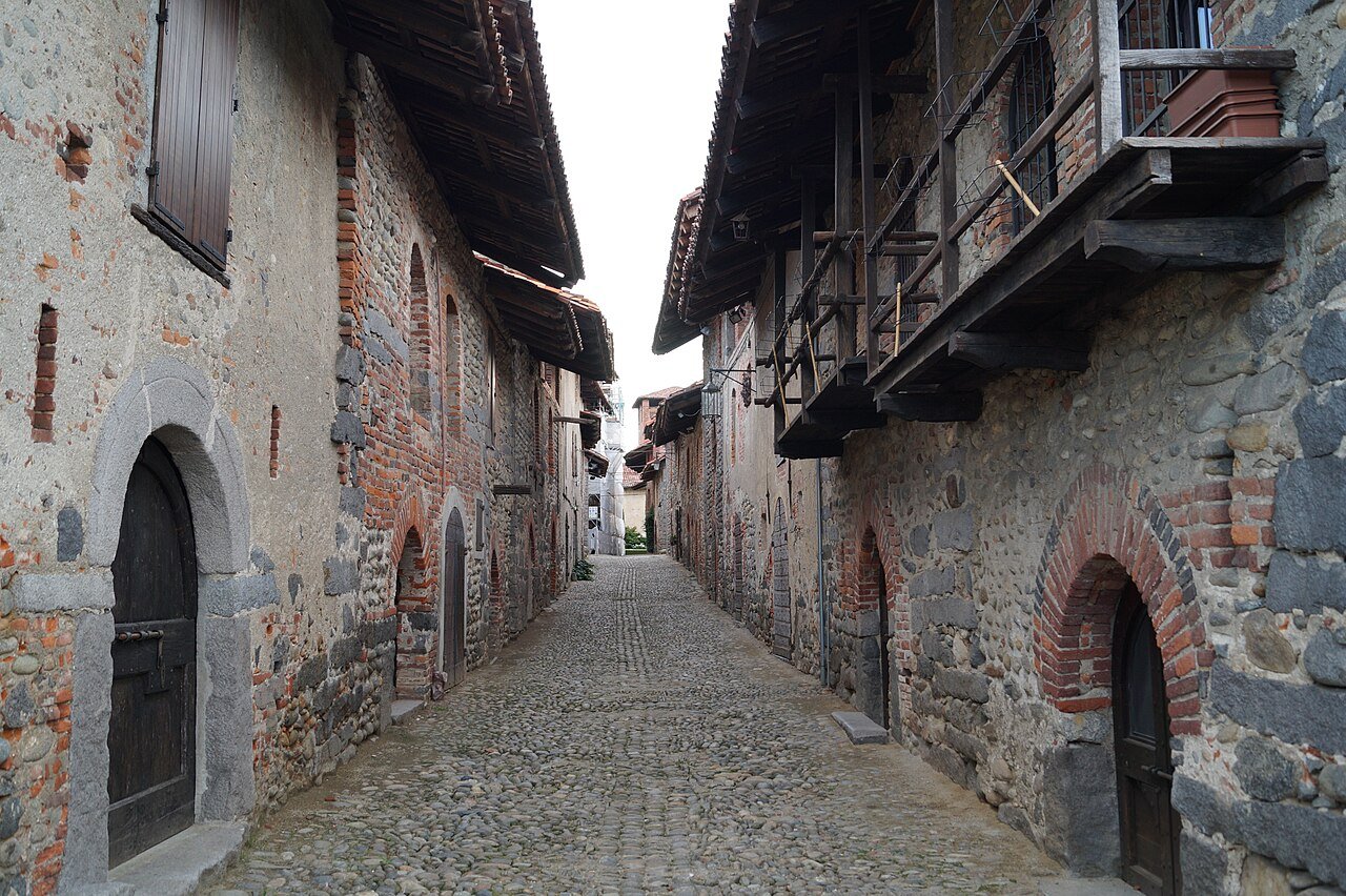 Ricetto di Candelo, il villaggio-fortezza dove si custodiva il vino