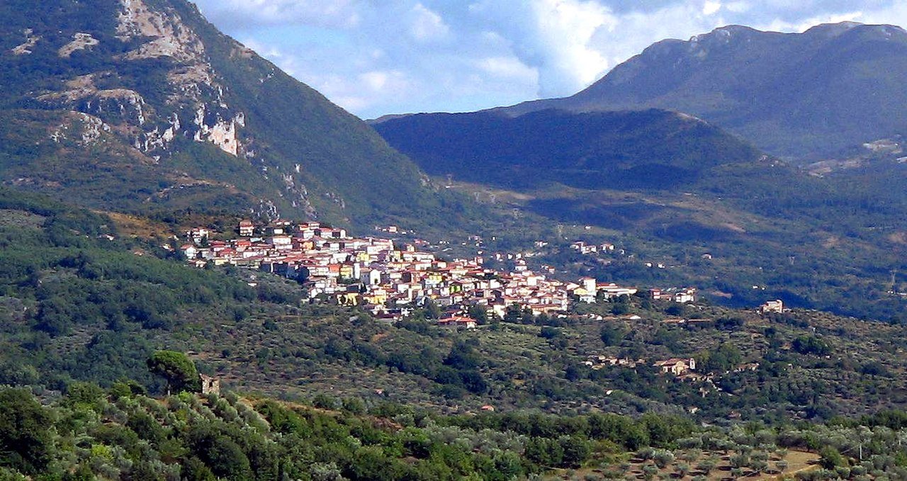 Roscigno Vecchia, il paese-museo dove il tempo si è fermato