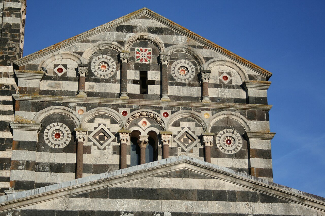 Saccargia, la cattedrale a strisce in mezzo al nulla sardo