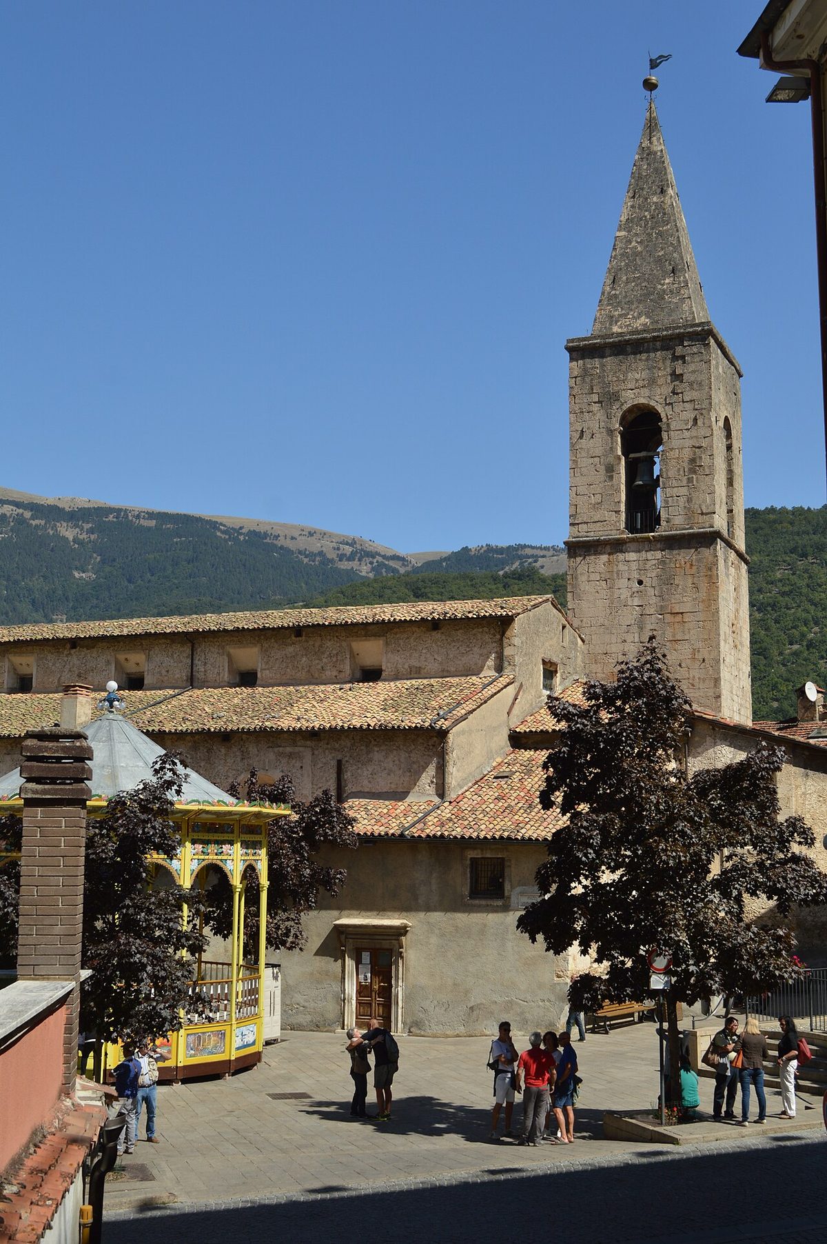 Scanno en janvier : le lac en forme de cœur, le silence et la presentosa d'or