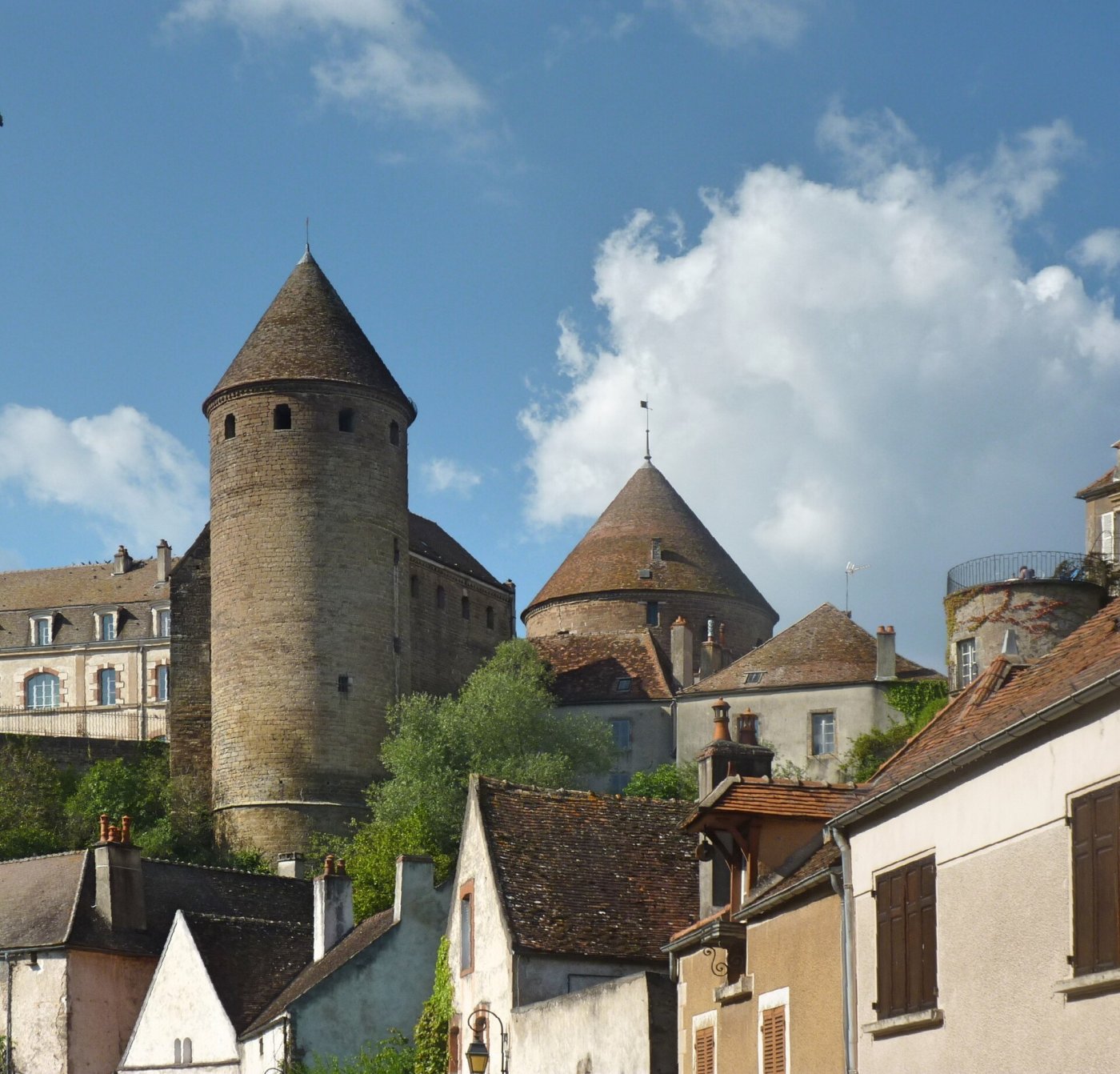 Semur-en-Auxois, la fortezza borgognona che ci si dimentica di visitare (Côte-d'Or, Borgogna)