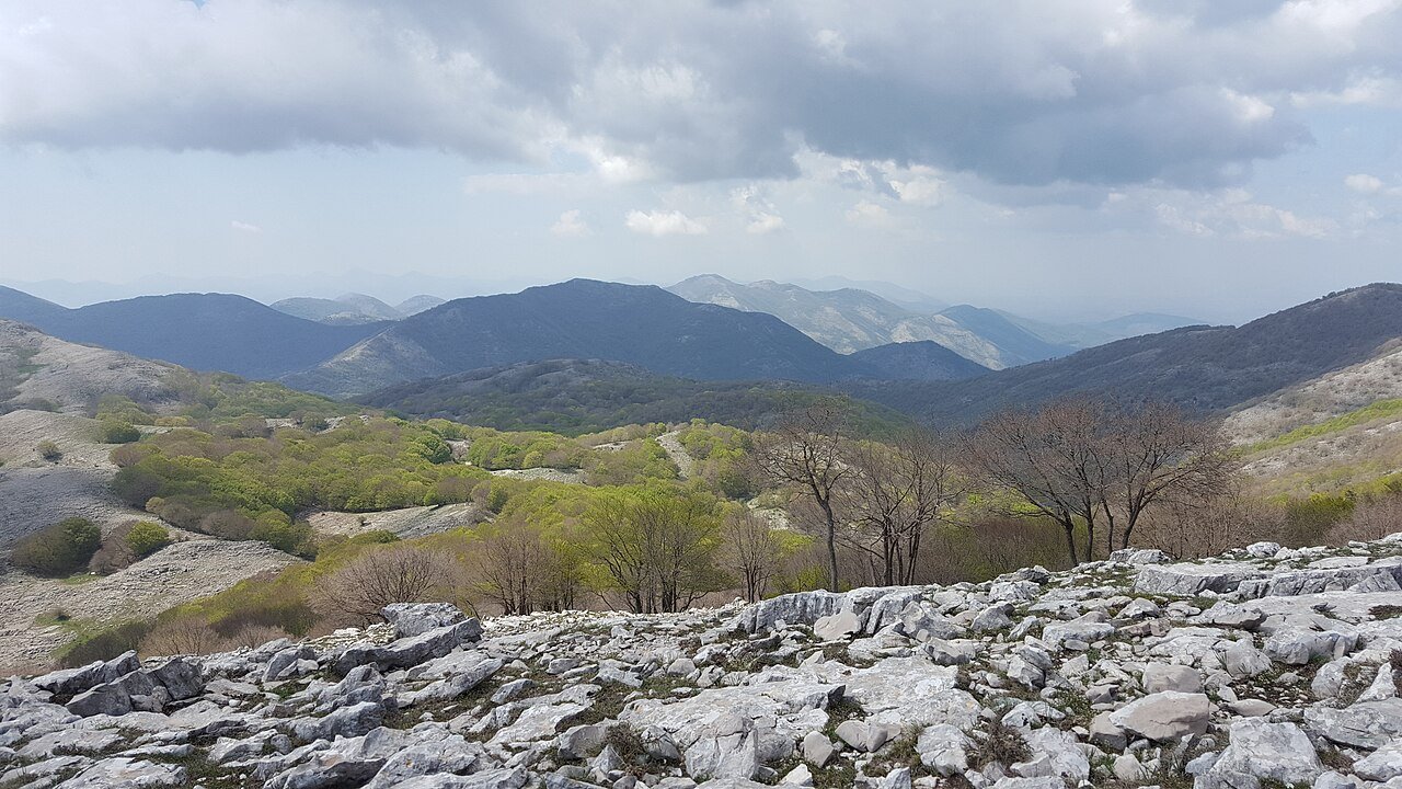 Trekking sui Monti Aurunci tra macchia mediterranea e crinali sul mare