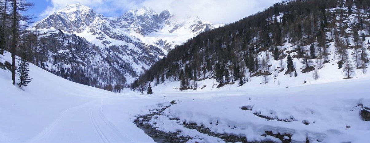 Vallone di Saint-Barthélemy e il santuario di Cuney